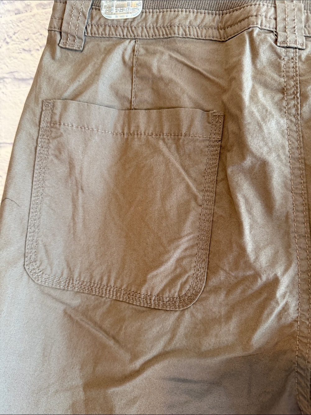 St. John's Bay Women's Brown Cargo Shorts - Picture 5 of 8
